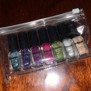 Glitter nail polish